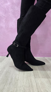 Stivali in camoscio Nero